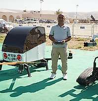 Siirt Baykanlı Burhan Canpolat, Kendi İmkânlarıyla Geliştirdiği Uçan Araba ve Robot Askeri TEKNOFEST'te Sergiliyor