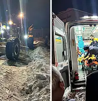 Siirt Kurtalan'da karla mücadele: 73 yaşındaki hasta ambulansla kurtarıldı