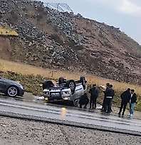 Siirt Kurtalan'da otomobil takla attı: 2 yaralı