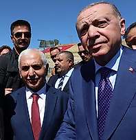 Siirt Milletvekili Mervan Gül ve Siirt Valisi Kemal Kızılkaya, Ahlat'ta Cumhurbaşkanı Erdoğan ile Bir Araya Geldi