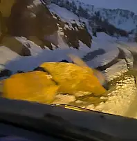 Siirt Şirvan Akgeçit–Yarımtepe–Hürmüz köy yolunda kaya düşmesi