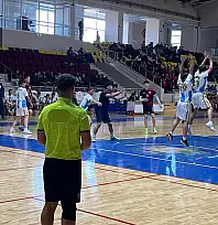 Siirt'te 300 sporcunun katıldığı müsabakalar tamamlandı: Kızlar ve erkeklerde birinci iller belli oldu