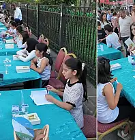 Siirt'te 4. Sınıf Öğrencileri Yazdıkları Kitapları İmzaladı