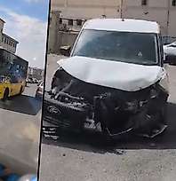 Siirt'te Belediye Otobüsü İle Hafif Ticari Araç Çarpıştı