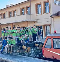 Siirt'te ''Geleceğe Sayfa Çeviriyor'' Projesi Kapsamında Kurtalan'da Kitap Okuma Etkinliği