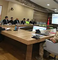 Siirt'te Güvenlik Zirvesi: Asayişten Orman Yangınlarına Kadar Tüm Tedbirler Masaya Yatırıldı