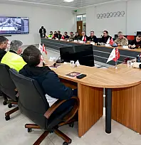 Siirt'te karla mücadele toplantısında sert uyarı: Gerçeği çarpıtanlar takipte