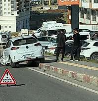Siirt'te Kazaların Eksik Olmadığı Işıklarda Yine İki Araç Çarpıştı