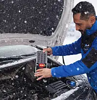 Siirt'te Kış Sert Geçiyor: Ustadan Sürücülere Önemli Uyarılar' Sakın Bu Hataları Yapmayın