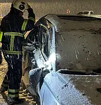 Siirt'te Otomobil İle Kepçe Çarpıştı: 5 Yaralı