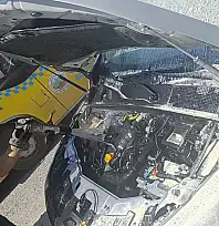 Siirt'te Seyir Halindeki Kamyonette Yangın