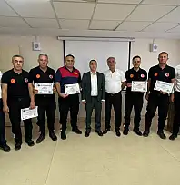 Siirt'te Su Altı Kurtarma Ekibi Profesyonel Oldu: Belgeleri Vali Yardımcısı Birkan Tatlısöz Verdi