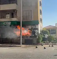 Siirt'te Tarım Kredi Kooperatif Marketi Önünde Yangın Paniği