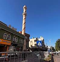 Siirt'te Tehlike Arz Eden Şeyh Muhammed Abarik Breyka Camii'nin Minaresi Yıkılmaya Başlandı