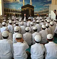 Siirt Tİllolu Seyda Diyaüddin Mücahidi, Kozluk'ta Hafızlık Kursu Öğrencileriyle Buluştu