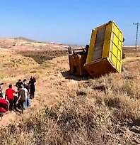Siirtli Abi-Kardeş Ahlat'ta Traktör Kazasında Ağır Yaralandı