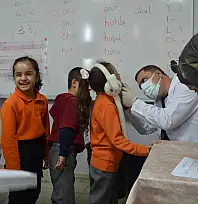 Siirtli Çocuklarda Diş Çürüğü Alarmı: Uzmanlar Ebeveynleri Uyardı