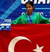 Siirtli öğrenci Dicle Polat Avrupa şampiyonu oldu