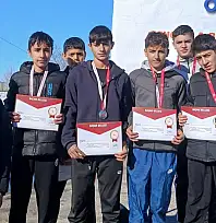 Siirtli öğrenciler kros yarışmalarında finale yükseldi