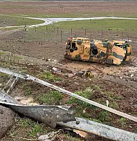 TAG Otoyolu'nda askeri araç devrildi: 10 asker yaralandı