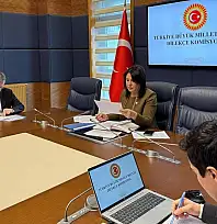 TBMM'ye İlginç Dilekçeler Yağdı: 4 Gün Mesai, Yazlık Başkent ve Daha Fazlası