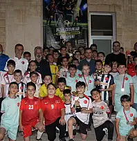 Tillo'da ''Bizim Çocuklar'' Futbol Turnuvası Sona Erdi: Şampiyon Altın Çocuklar