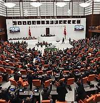 Yeni Yol Grubu için kritik iddia: İki milletvekili AK Parti ve DEM Parti'ye mi geçecek?