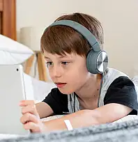 Yoksulluk, Dijital Bağımlılık ve Sağlıksız Gıda Tehdidi! Çocuk Sağlığı Alarm Veriyor