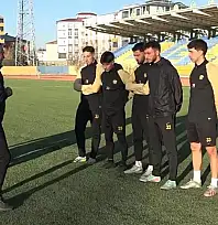 Zirve Yarışında Büyük Darbe: Ağrı 1970 Spor'da 17 Futbolcuya Ceza, Kadro 7 Kişiye Düştü