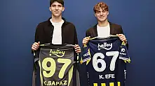 Fenerbahçe'den Altyapıya Önemli Yatırım: İki Genç Futbolcuya Profesyonel Sözleşme