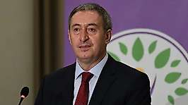 Siirt Milletvekili Tuncer Bakırhan Yeniden DEM Parti Eş Genel Başkanı Seçildi
