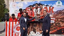 Siirtli Atletlerden Dağ Koşuları Şampiyonası'nda Çifte Başarı