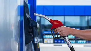 Akaryakıtta indirim kısa sürdü: Motorine yeni zam geliyor