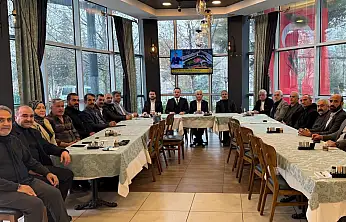 AK Parti Siirt Teşkilatı, merkez muhtarlarıyla Kızlartepesi'nde buluştu