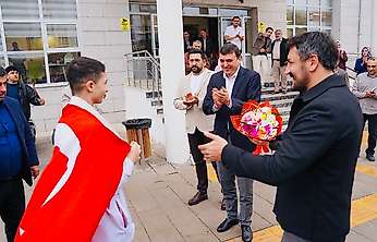 Avrupa Şampiyonu Berat Yıldırım, Siirt'te Davul Zurnayla Karşılandı