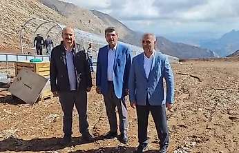 Batman Mereto Dağı'na Kayak Merkezi Hazırlıyor: Siirt Kendi Potansiyelini Ne Zaman Değerlendirecek?