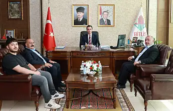 Baykan Belediye Başkanı Erdem ve İş İnsanı Solmaz'dan Bitlis Valisi Karakaya'ya Ziyaret