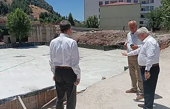 Baykan Merkez Camii'nde Çalışmalar Devam Ediyor