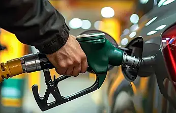 Benzine Dev Zam Yolda: 1 Lira 30 Kuruşluk Artış Bekleniyor! Siirt'te Güncel Akaryakıt Fiyatları