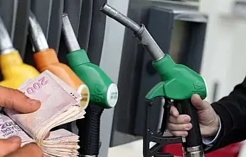 Benzine yeni zam geldi: Psikolojik eşik geride kaldı! İşte Siirt'teki güncel fiyatlar
