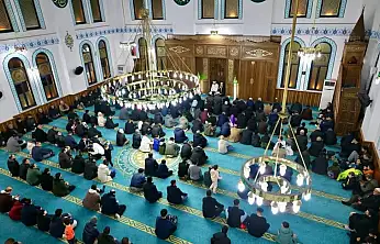 Berat Kandili Siirt'te üç dilde mevlidlerle ihya edildi