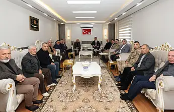 Bitlis Valisi Karakaya'dan Atabağı Belediye Başkanı Lale'ye ziyaret