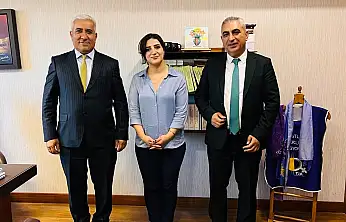 DEM Parti Siirt Milletvekili Sarıtaş, Esnaf Odası Başkanlarını TBMM'de Ağırladı
