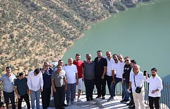 Doğu ve Güneydoğu Eczane Teknisyenleri Siirt'te Buluştu