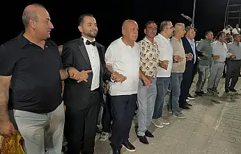 Eruh Belediye Başkanı Cevher Çiftçi, Genç Çiftin Nikâh Sevincine Ortak Oldu