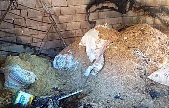 Eruh'ta Depo Yangını : Köylülerin Müdahalesiyle Söndürüldü