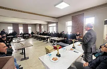 Eruh'ta kurumlar sahada buluştu: Dostluk kazandı