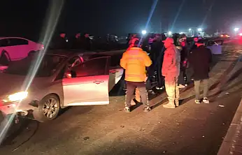 İki Kardeşin Arka Arkaya Yaptığı Kazada 8 Kişi Yaralandı! Siirt Sağlık Ekibi İlk Müdahaleyi Yaptı