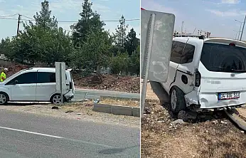 Kurtalan'da Hafif Ticari Araç ile Kamyonet Çarpıştı
