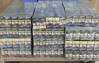 Kurtalan'da şüpheli araçta yüzlerce kaçak sigara ele geçirildi